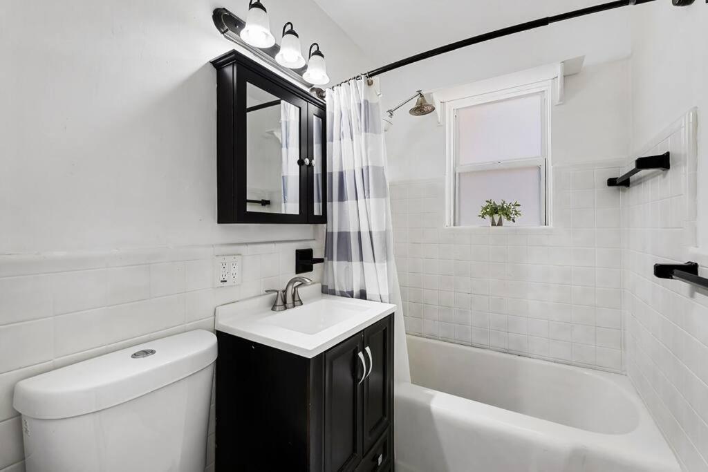 Perfect Fll Location With Putting * Fort Lauderdale