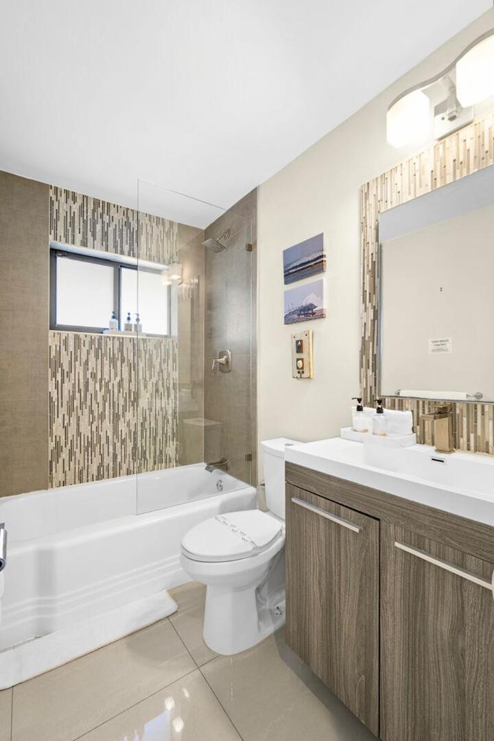 Holiday home Relax In Luxury - 3 Bed, 2 Bath Oasis With Pool