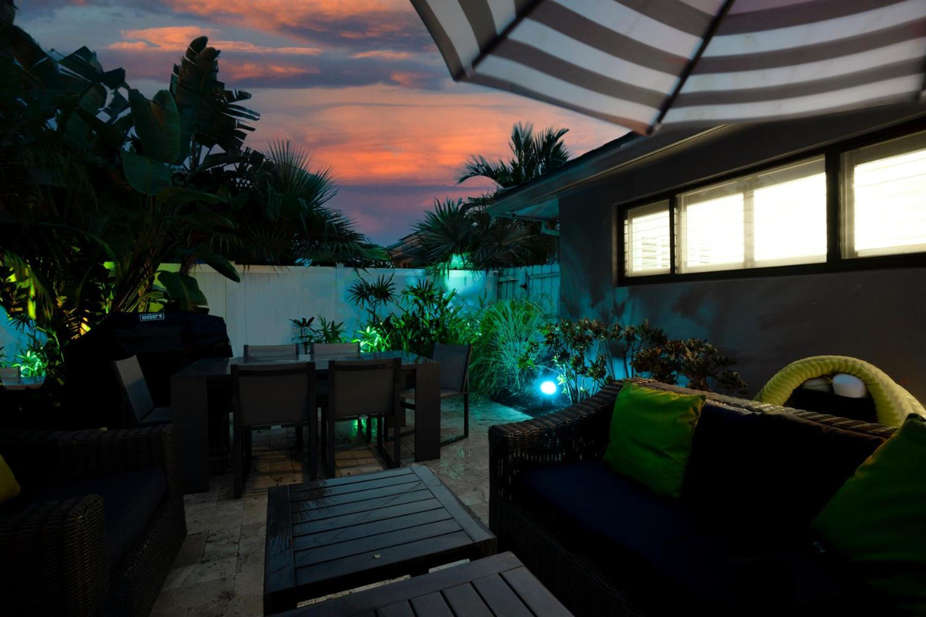 Relax In Luxury - 3 Bed, 2 Bath Oasis With Pool Holiday home