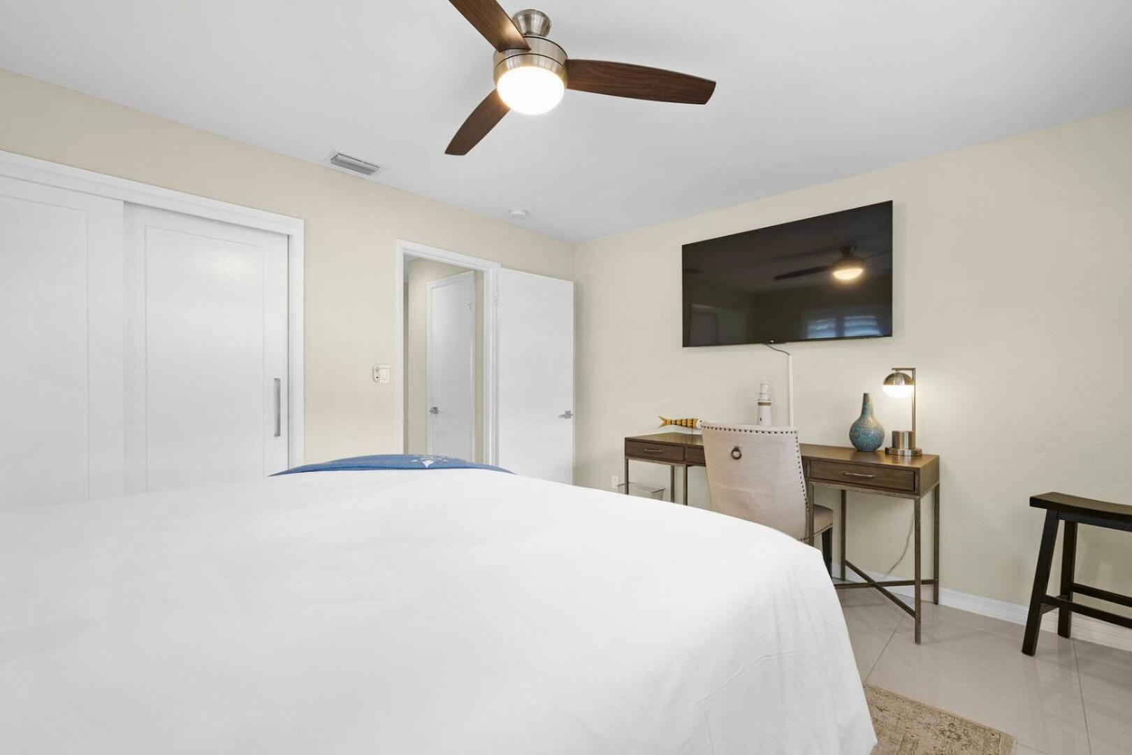 Relax In Luxury - 3 Bed, 2 Bath Oasis With Pool