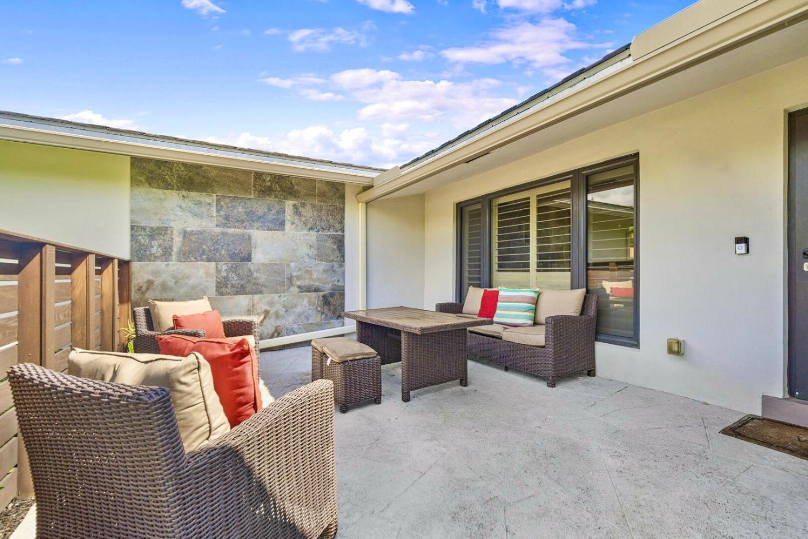 Holiday home Relax In Luxury - 3 Bed, 2 Bath Oasis With Pool
