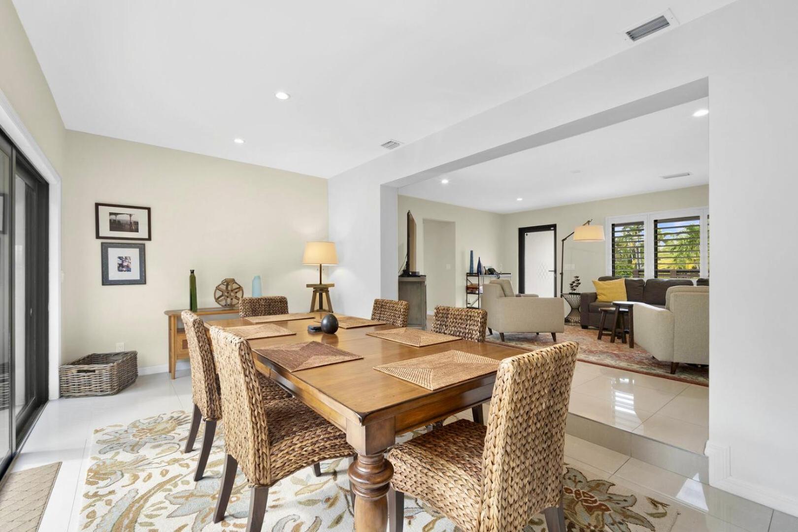 Relax In Luxury - 3 Bed, 2 Bath Oasis With Pool *