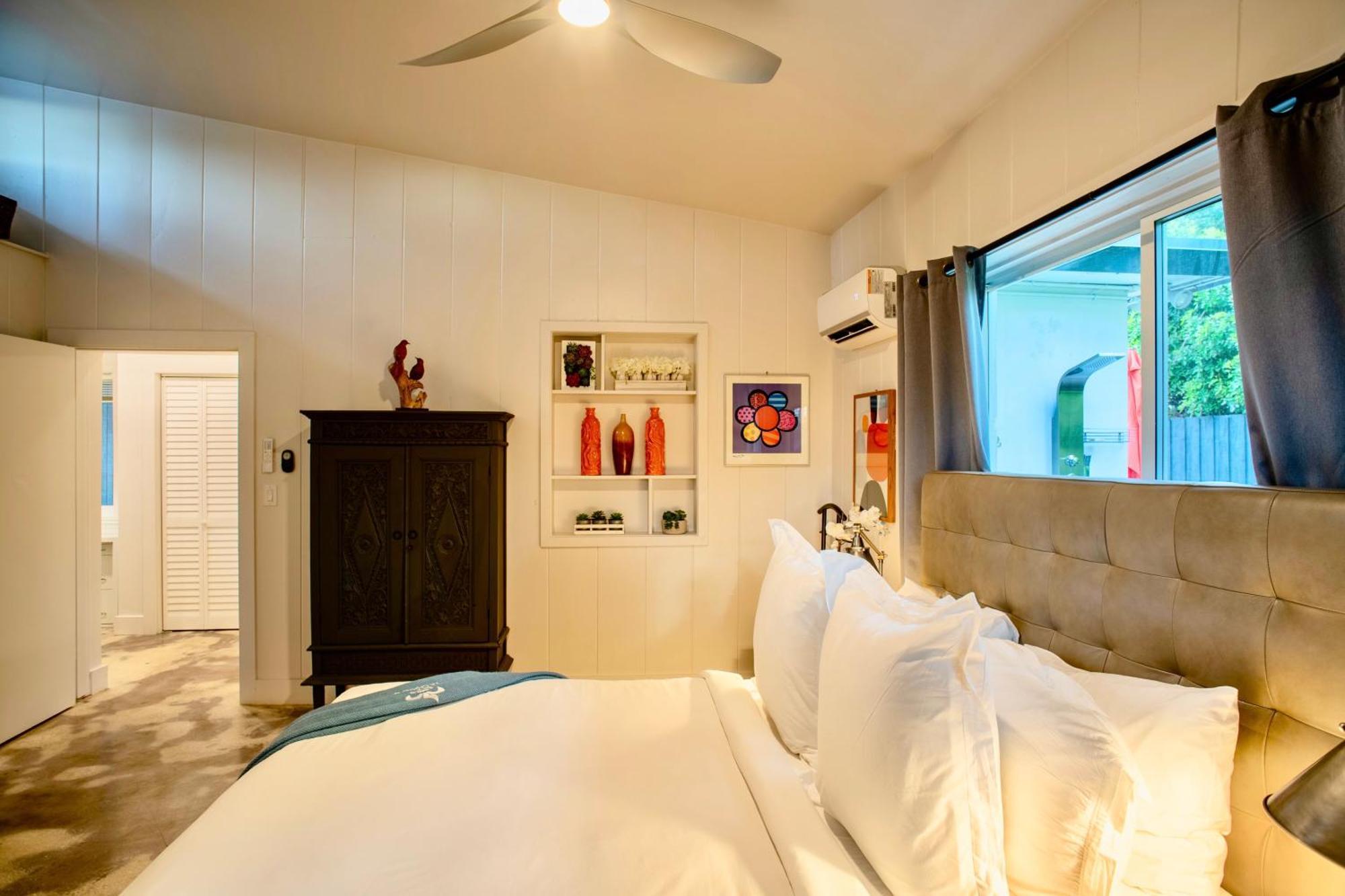 Holiday home Walk To Wilton Drive - Spacious & Quiet #2 Hot Tub!
