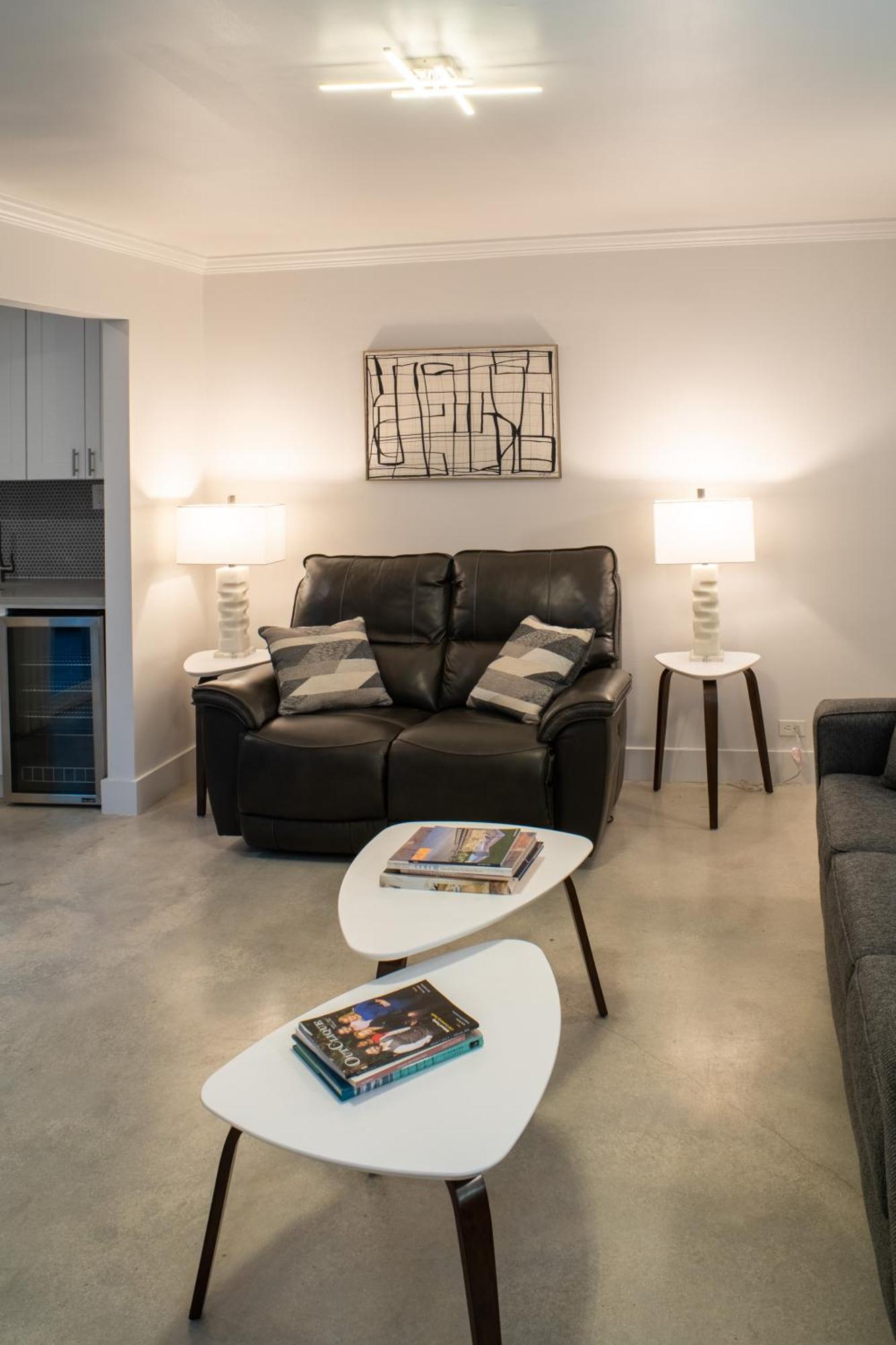 Holiday home Walk To Wilton Drive - Spacious & Quiet #2 Hot Tub! *