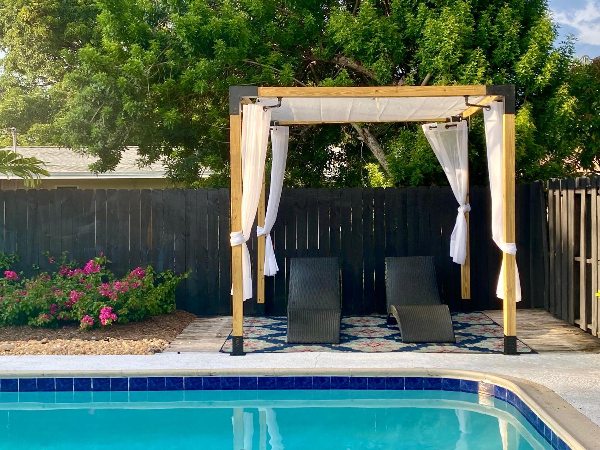 Santorini Pool House Wilton Manors Walk To The Dr Holiday home *