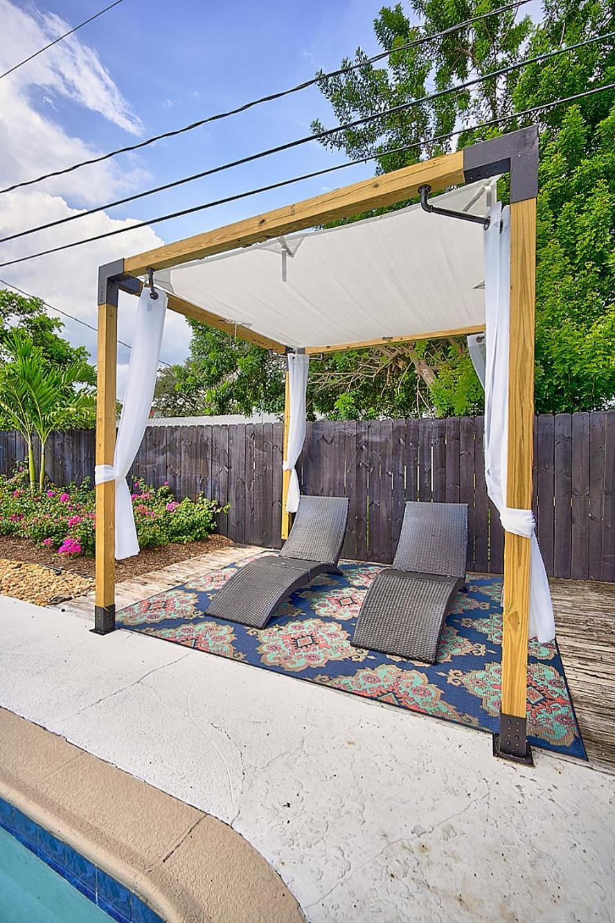 Santorini Pool House Wilton Manors Walk To The Dr Holiday home