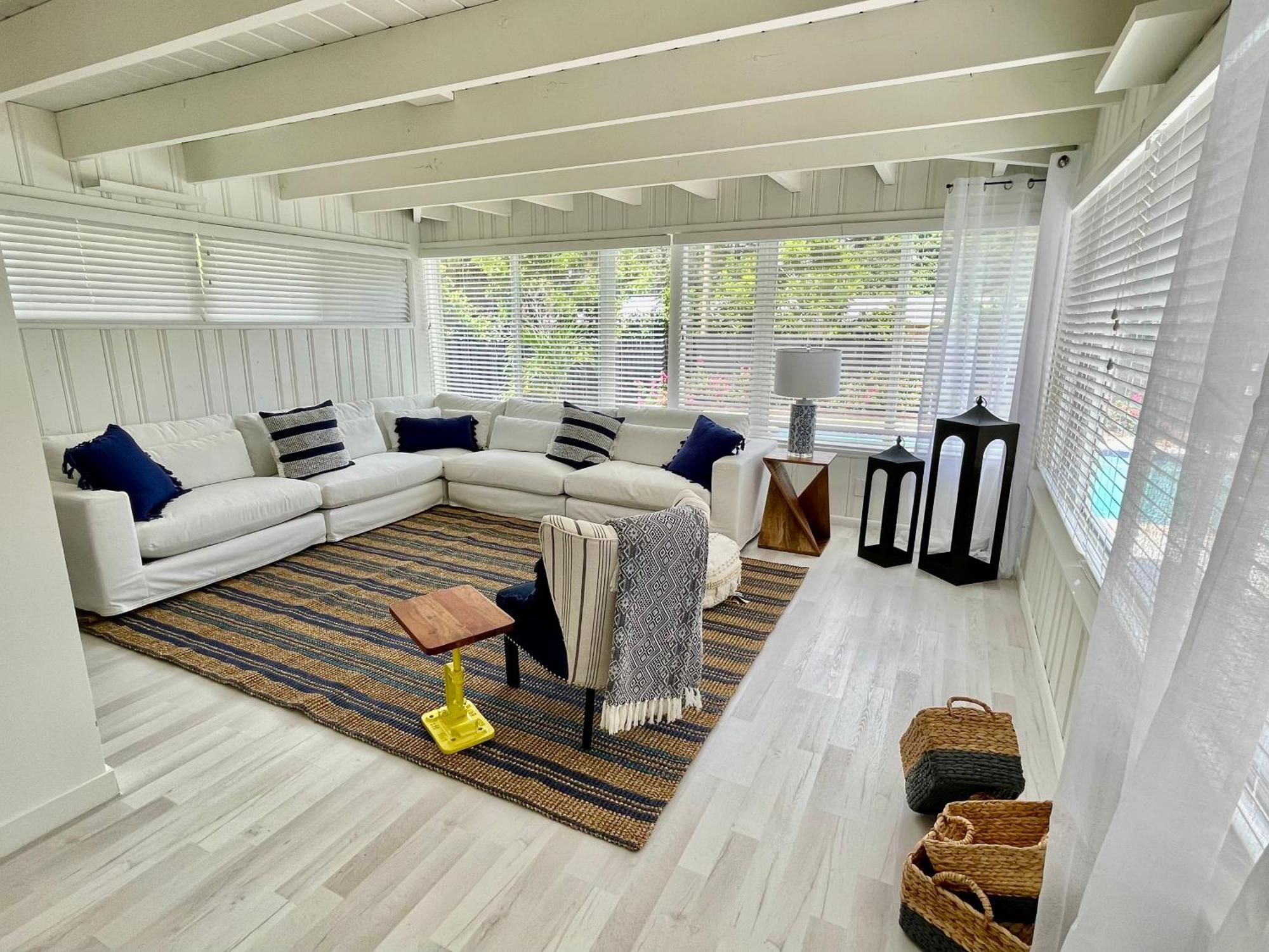 Santorini Pool House Wilton Manors Walk To The Dr Holiday home