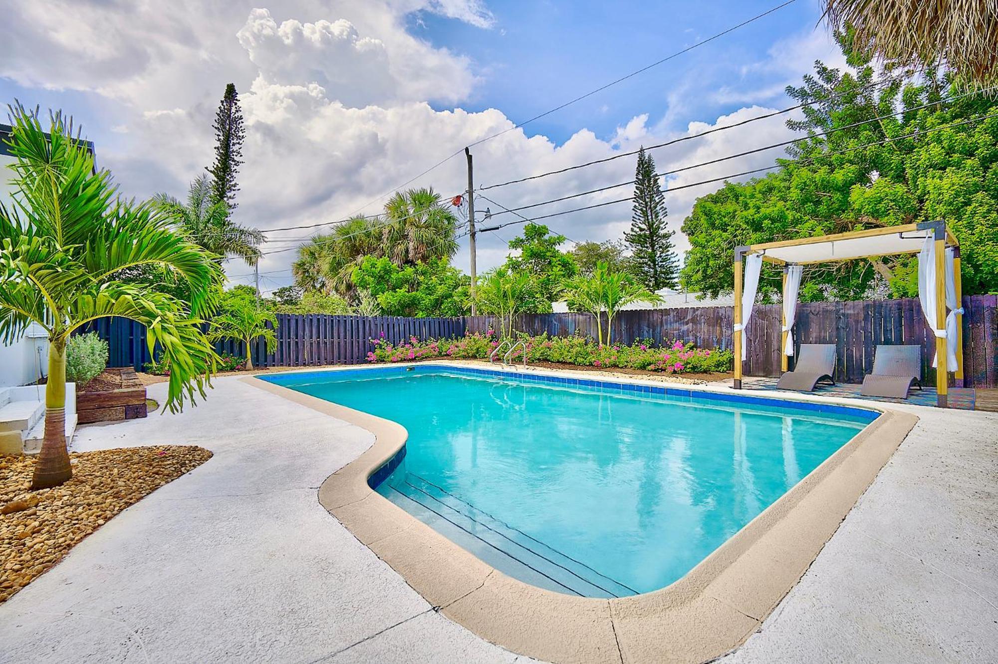 Santorini Pool House Wilton Manors Walk To The Dr Holiday home