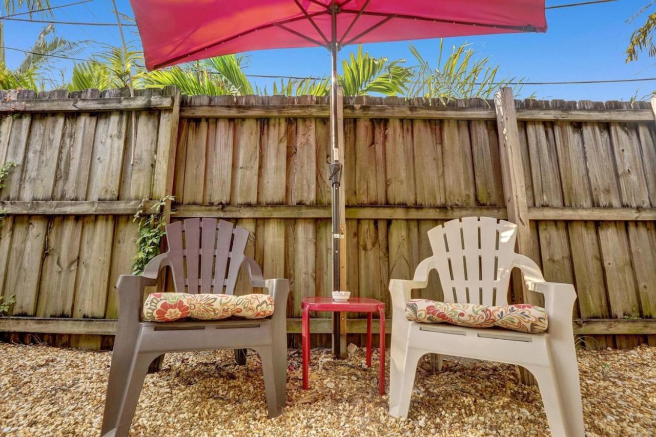 Apartment Private Studio, 5 Min. Walk To Wilton Drive