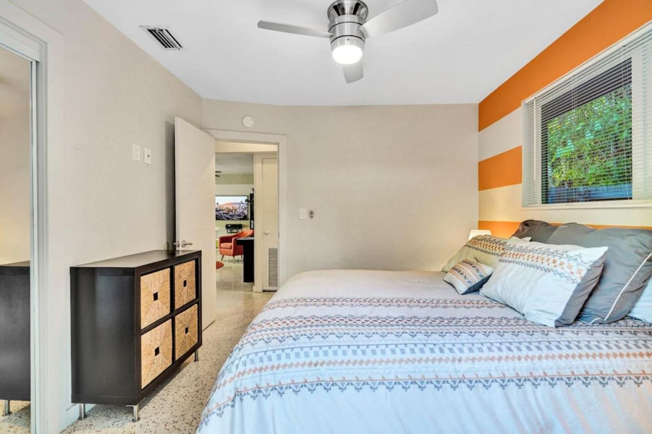3bed 2bath With Pool, 5 Min. Walk To Food And Fun *