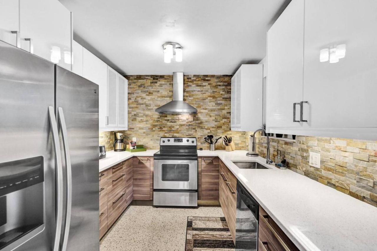 3bed 2bath With Pool, 5 Min. Walk To Food And Fun Fort Lauderdale