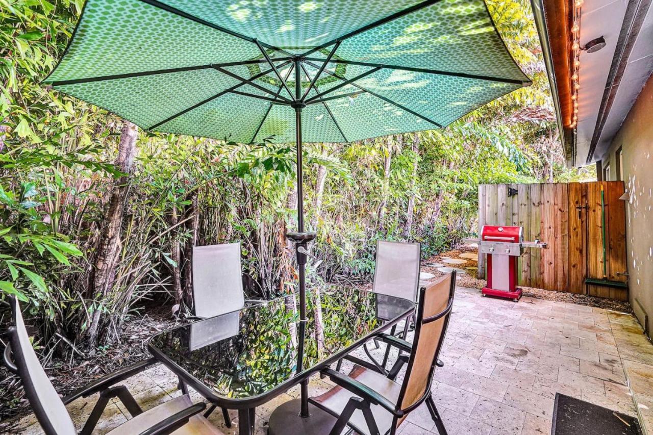 3bed 2bath With Pool, 5 Min. Walk To Food And Fun Holiday home *