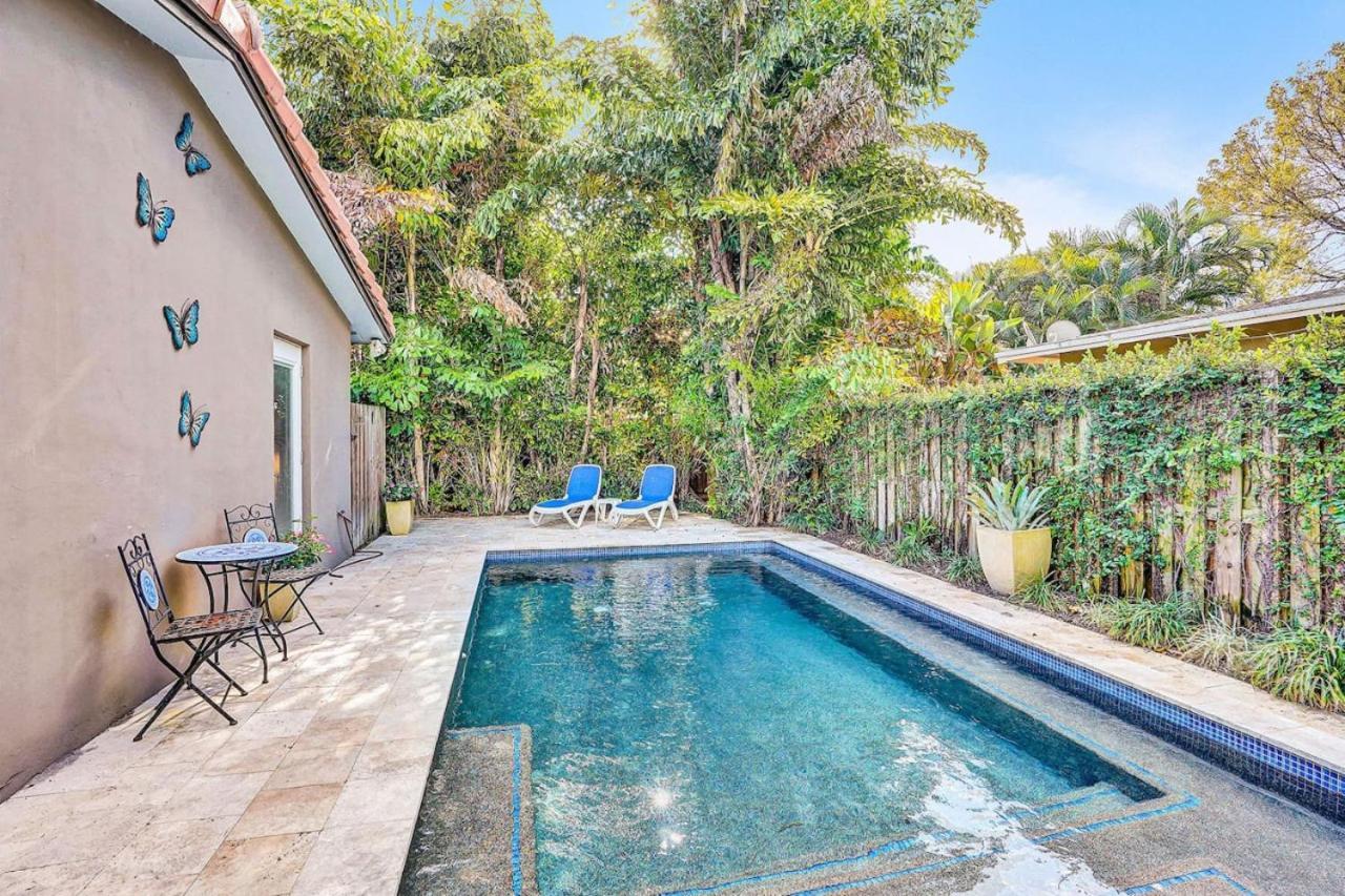 3bed 2bath With Pool, 5 Min. Walk To Food And Fun Holiday home *