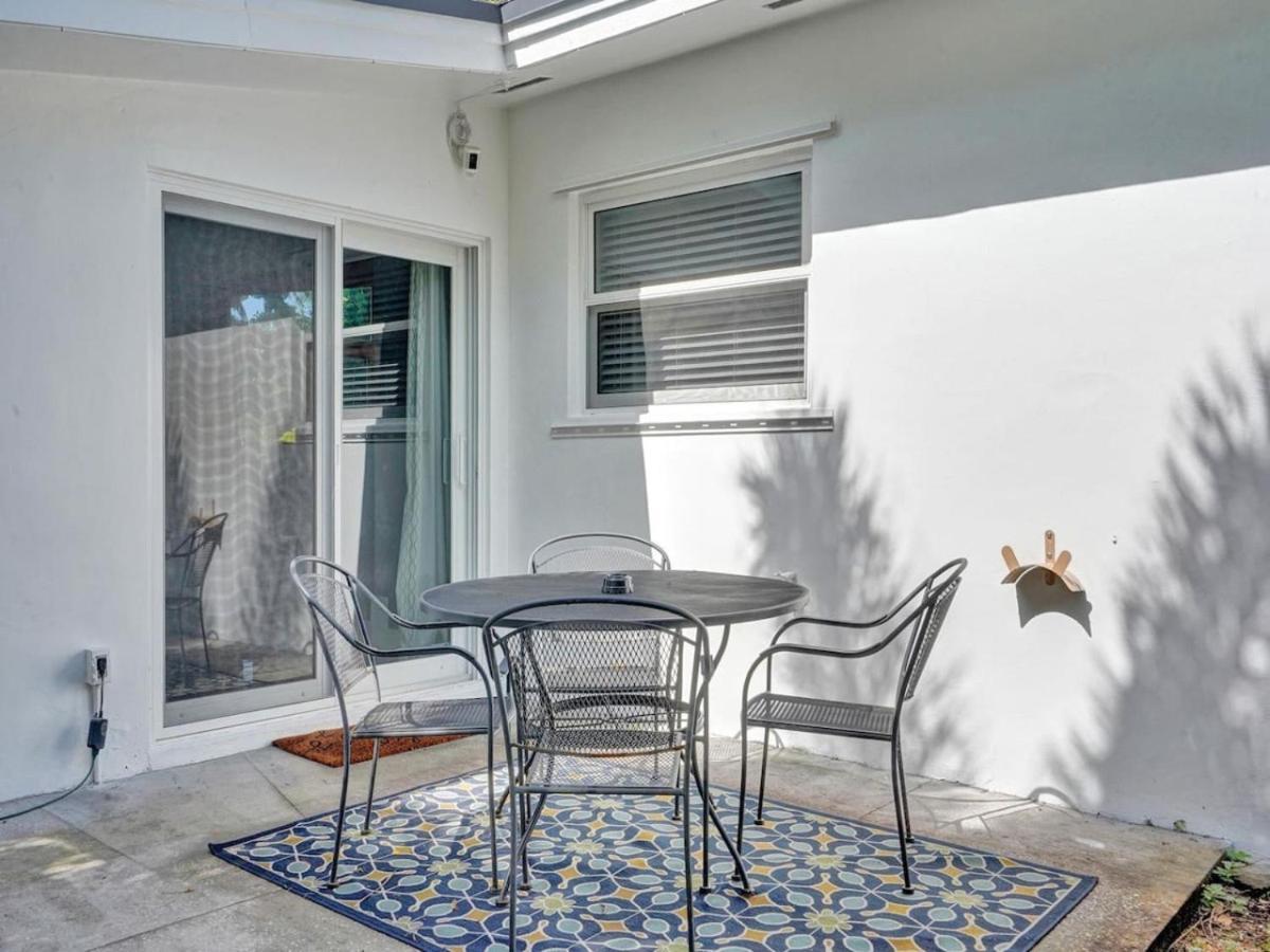Holiday home Lush And Quiet Oasis For 7, Pool, Close To