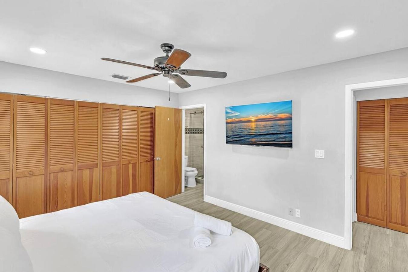 Holiday home Front Unit A Charming 2 Bedroom Olas *