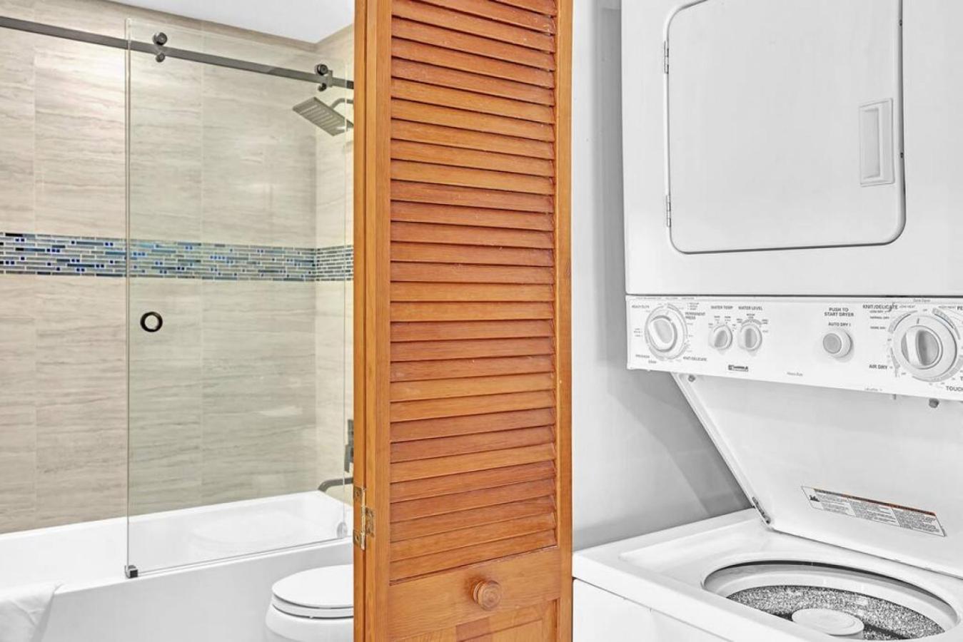 Front Unit A Charming 2 Bedroom Olas