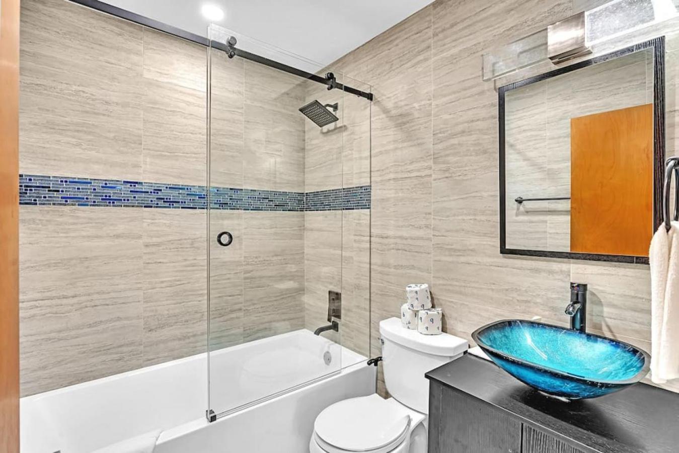 Front Unit A Charming 2 Bedroom Olas Fort Lauderdale