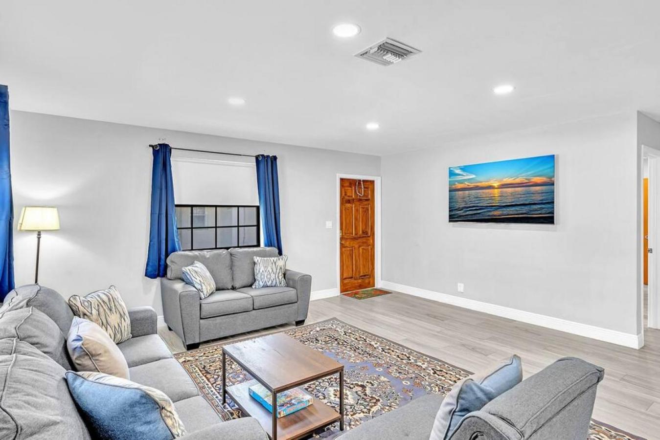 Front Unit A Charming 2 Bedroom Olas
