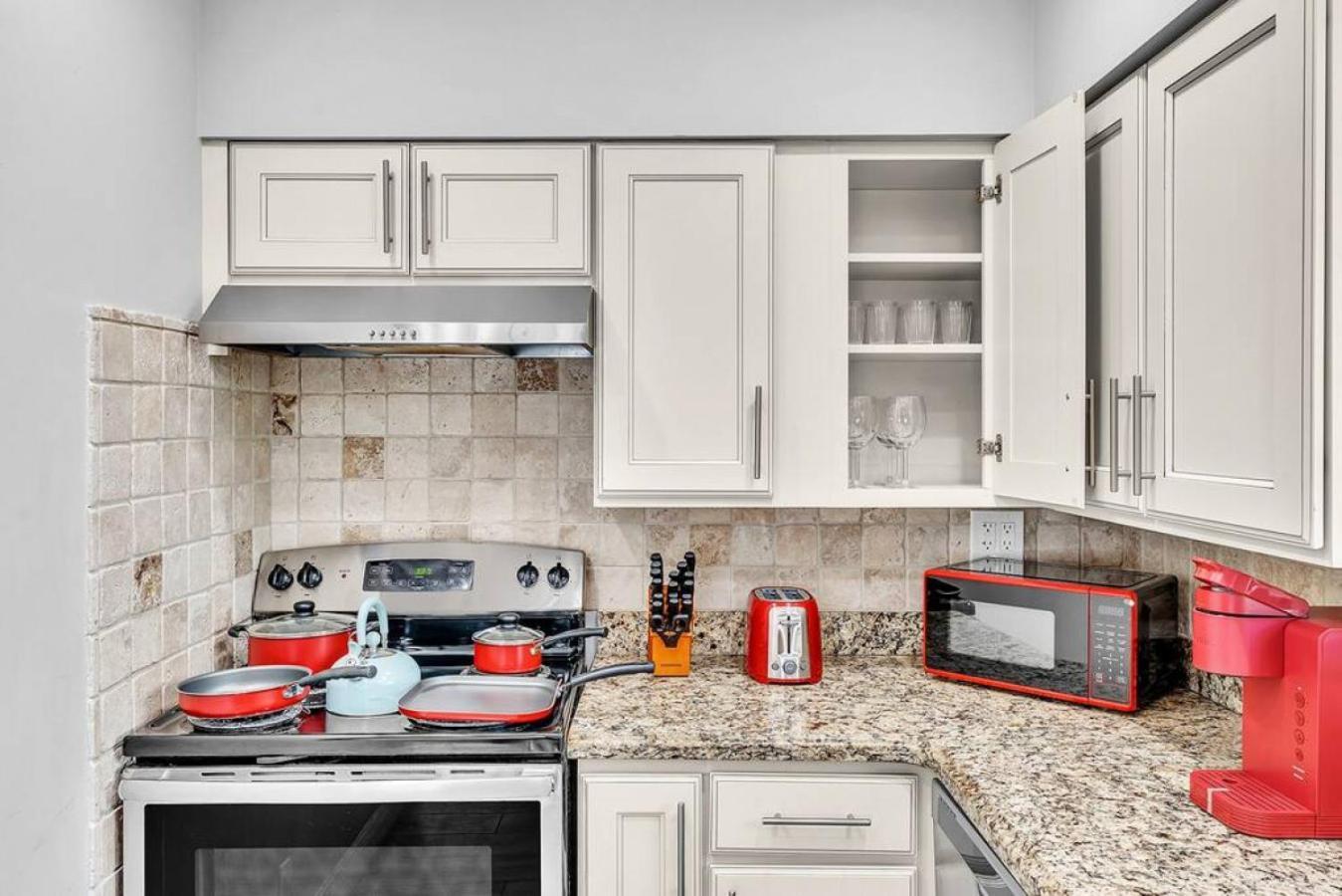 Front Unit A Charming 2 Bedroom Olas Holiday home Fort Lauderdale