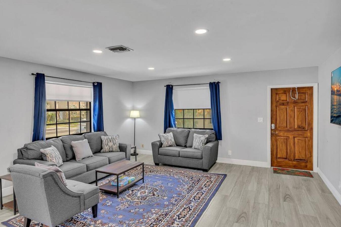 Front Unit A Charming 2 Bedroom Olas * Fort Lauderdale