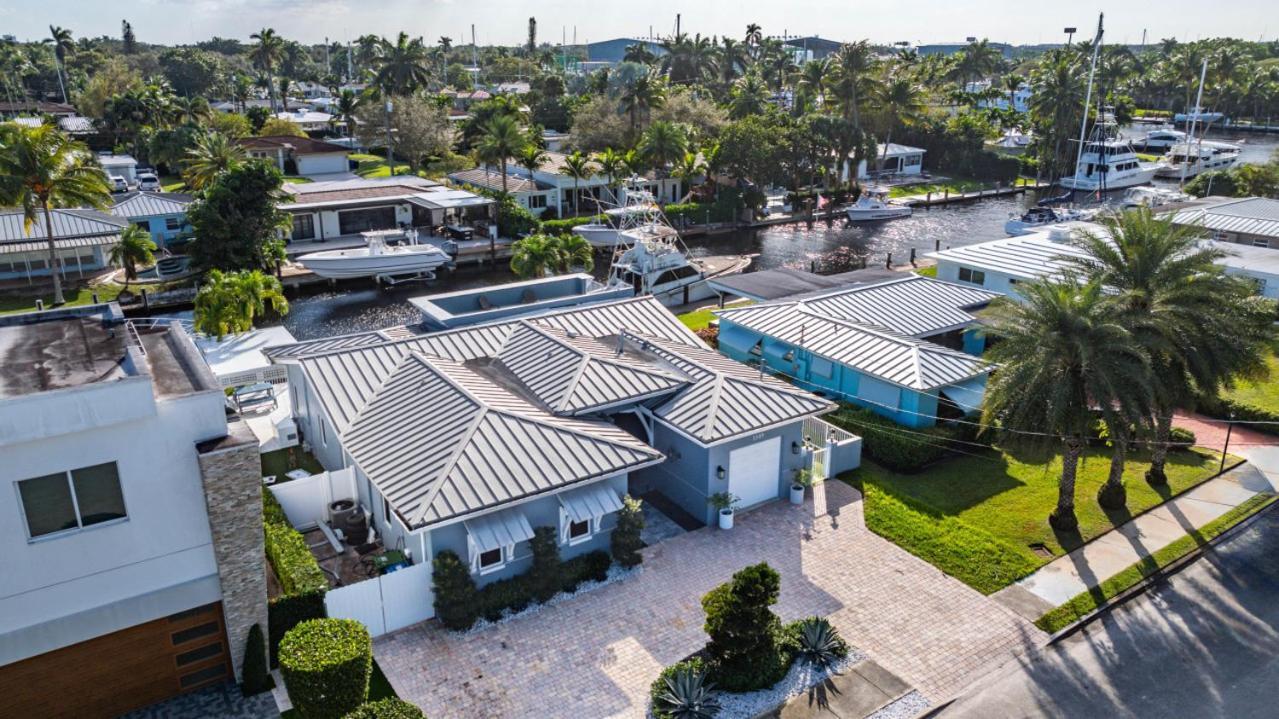 3br Waterfront With Heated Pool And Holiday home *