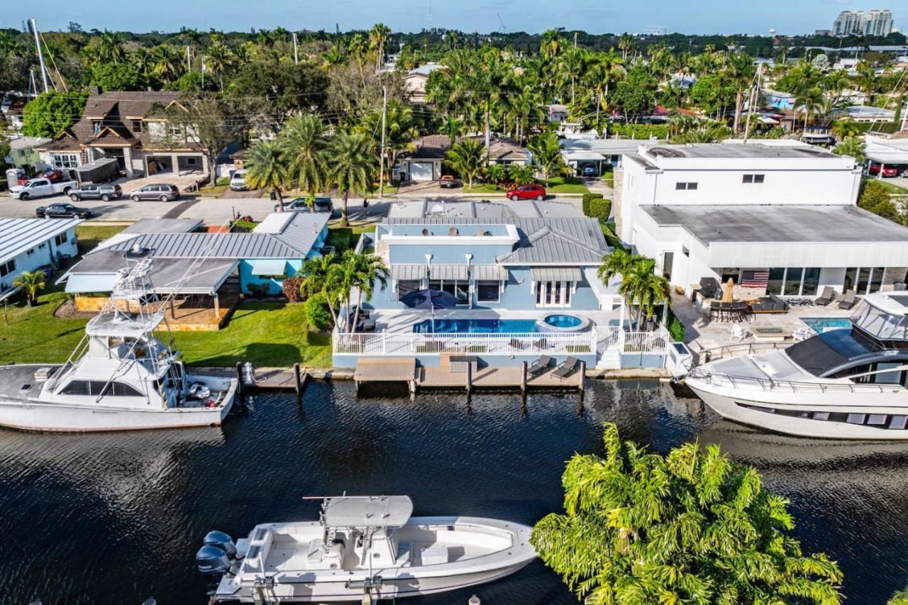 3br Waterfront With Heated Pool And Holiday home *