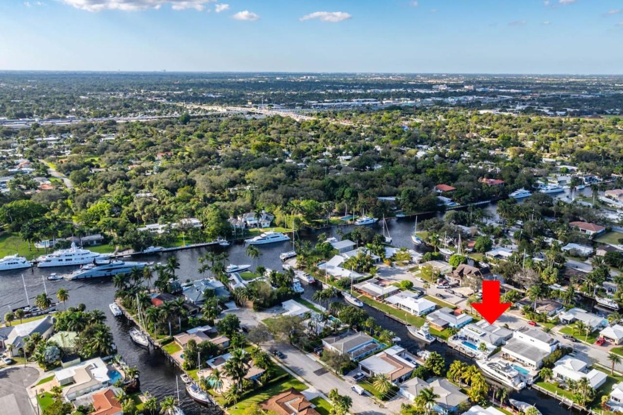 3br Waterfront With Heated Pool And Holiday home *