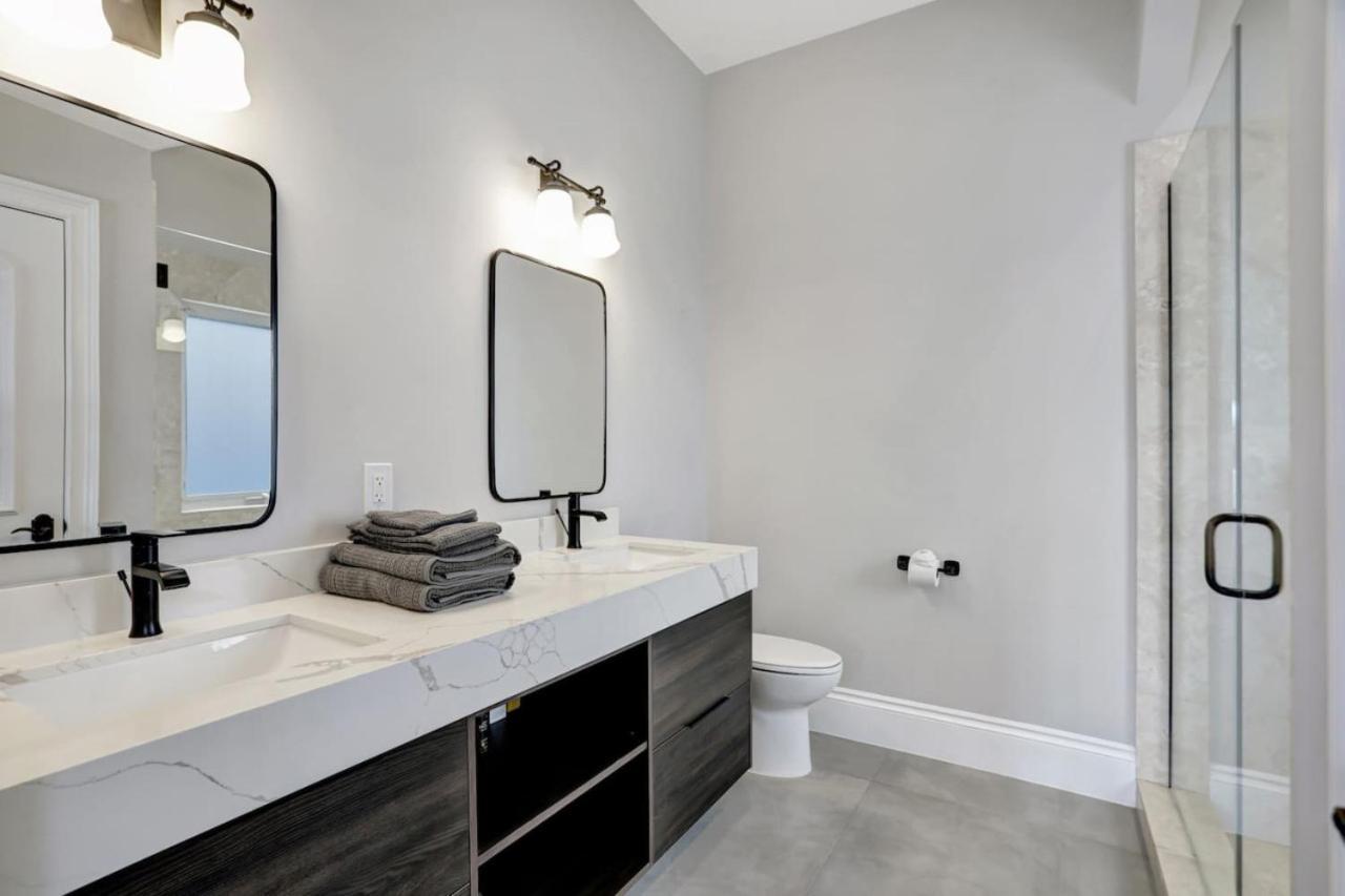 Holiday home 3br Waterfront With Heated Pool And Fort Lauderdale