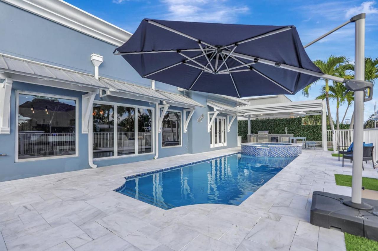Holiday home 3br Waterfront With Heated Pool And