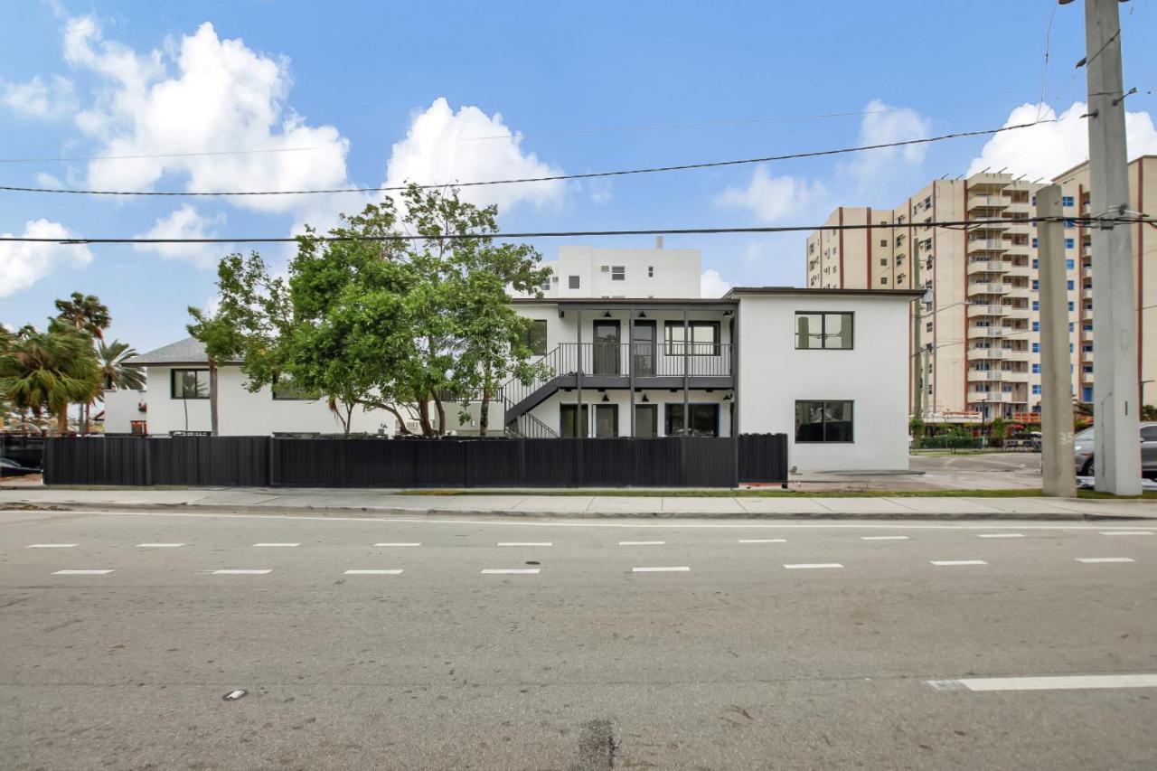 2 Combo - Walk To Off Olas 1ab Apartment *
