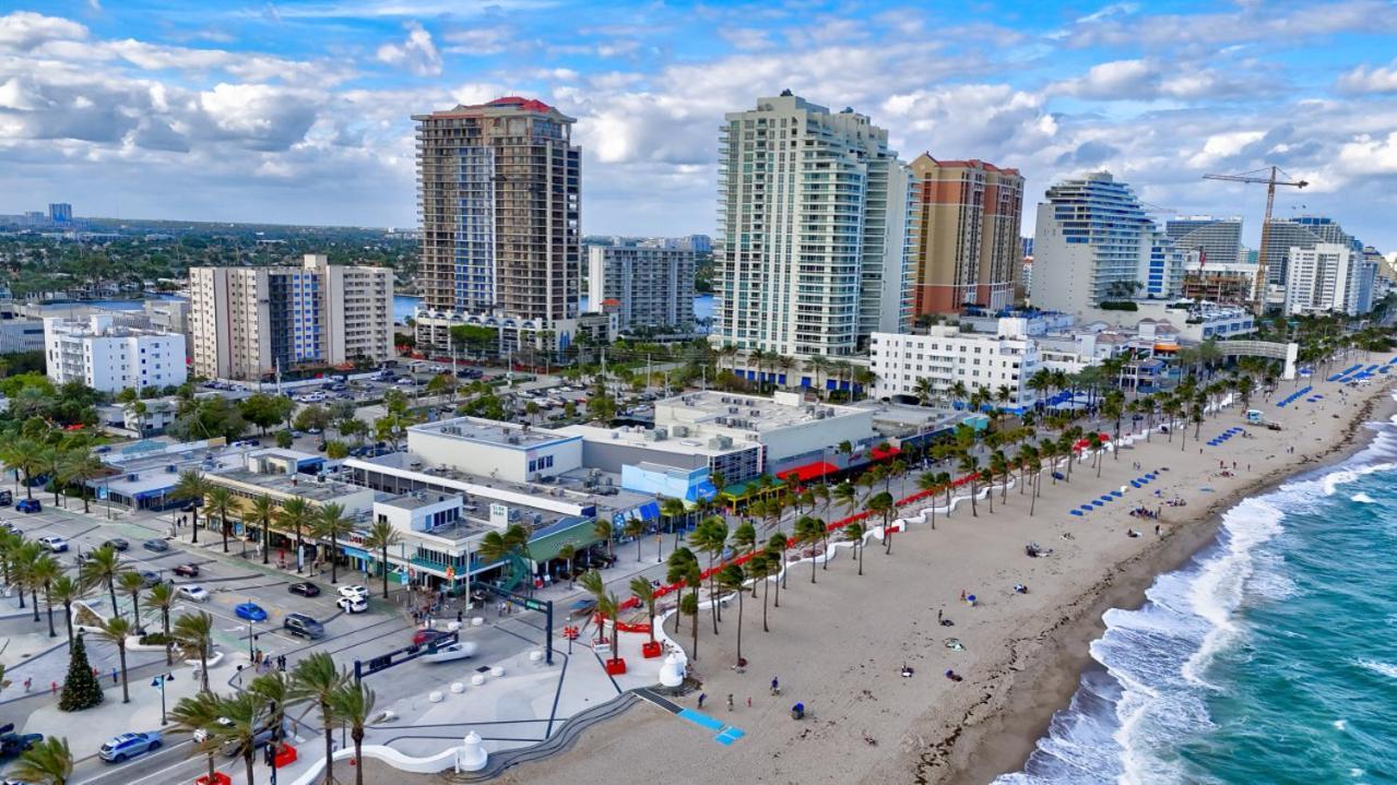 Right Off Olas Steps To Ftl 1a Apartment Fort Lauderdale
