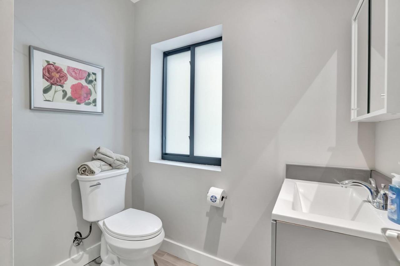 Right Off Olas Steps To Ftl 1a Apartment