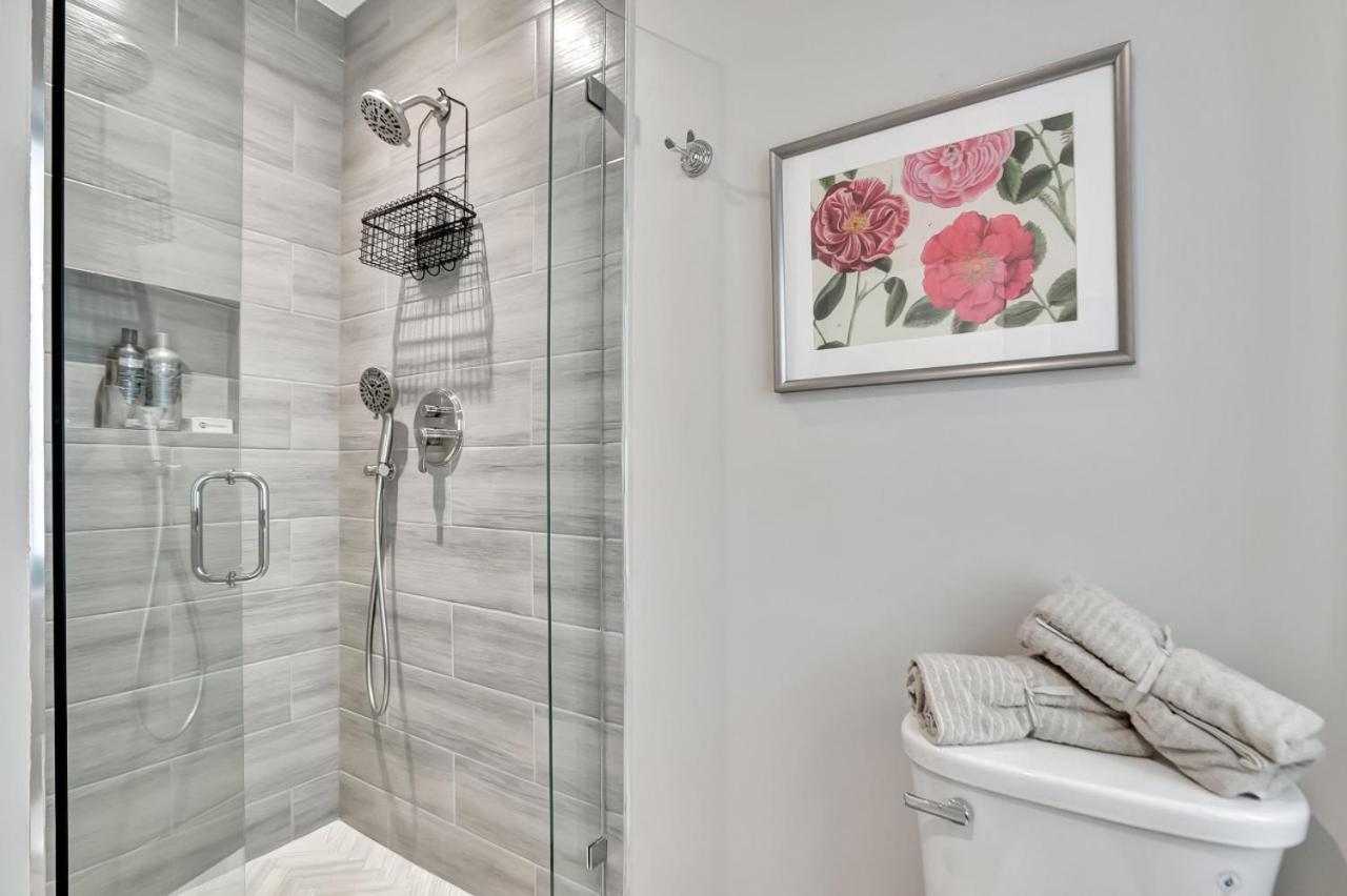 Right Off Olas Steps To Ftl 1a Apartment Fort Lauderdale