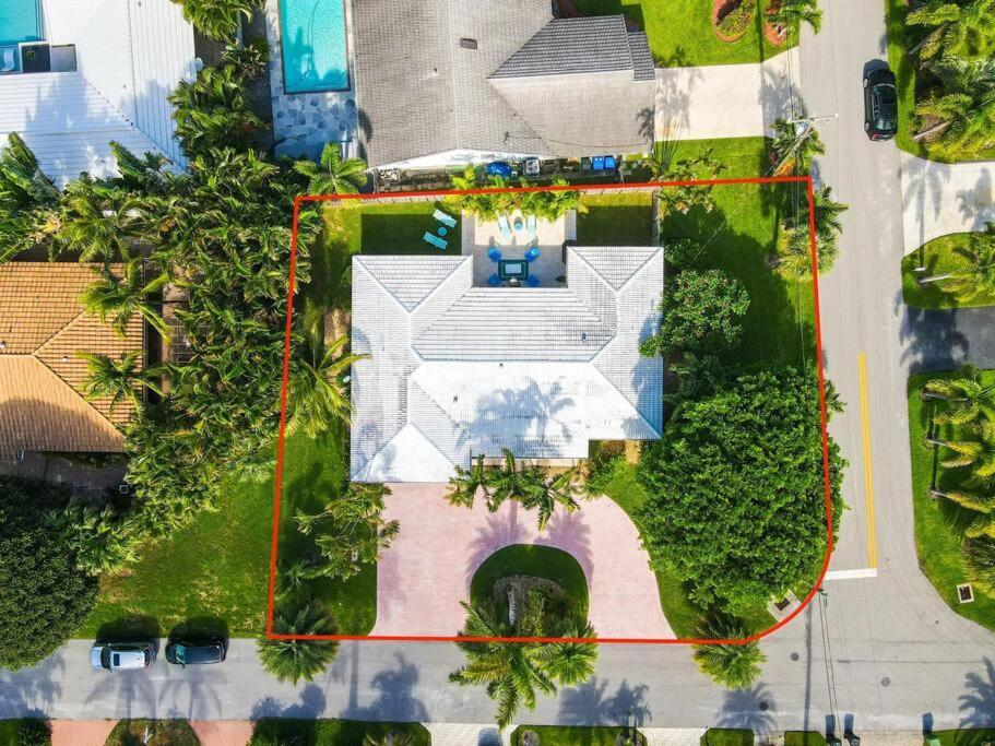 Walking Distance To The 3br House With 1