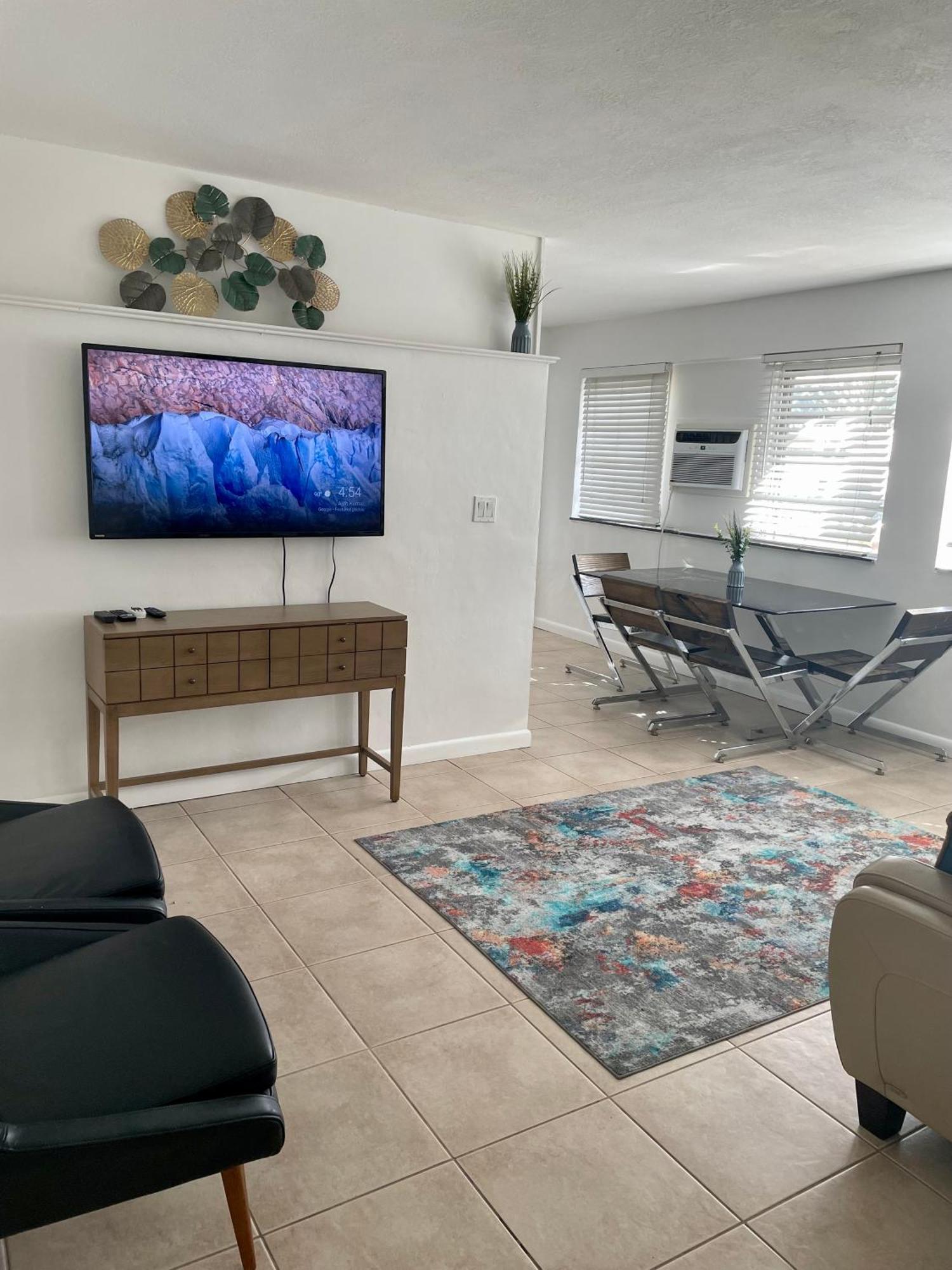 Downtown Ftl On The River Apartment