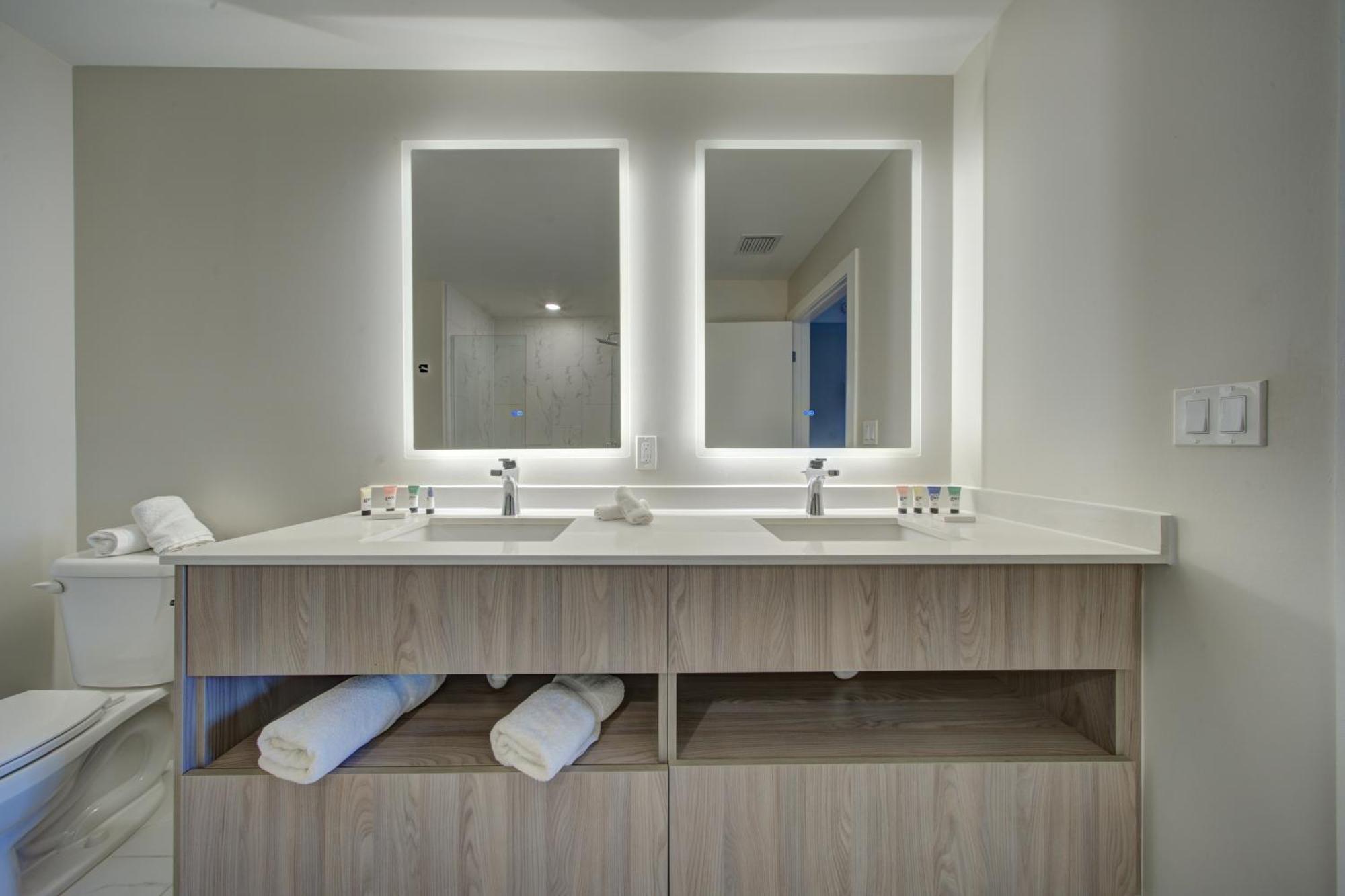 Sejur Homes *