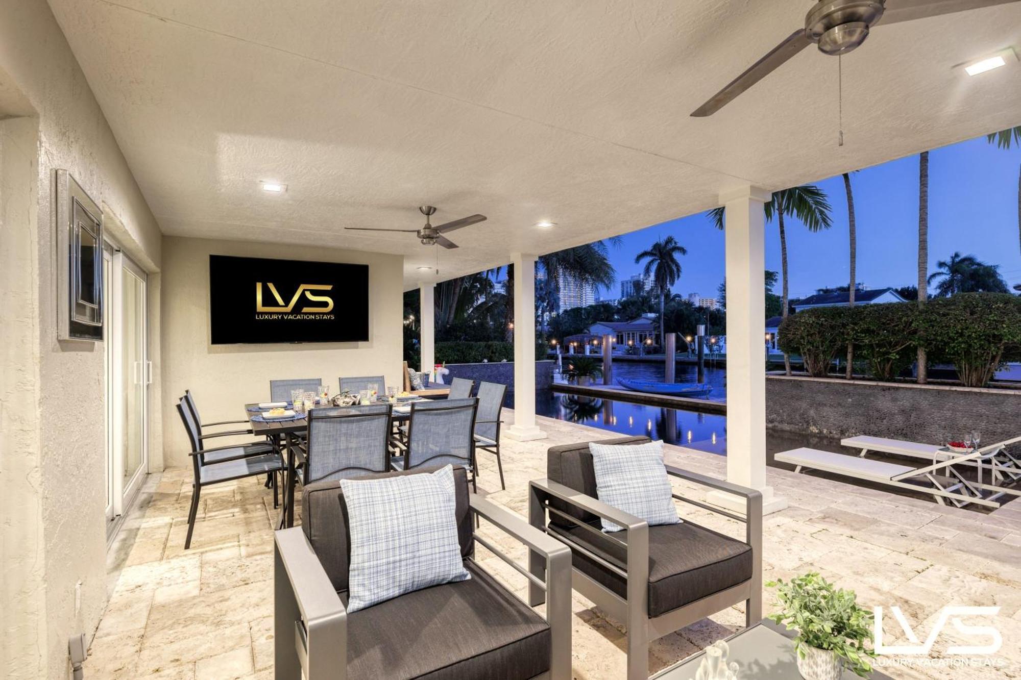 New Royal 80ft Waterfront Wlk2beach Hotpool Kitchenbbq *