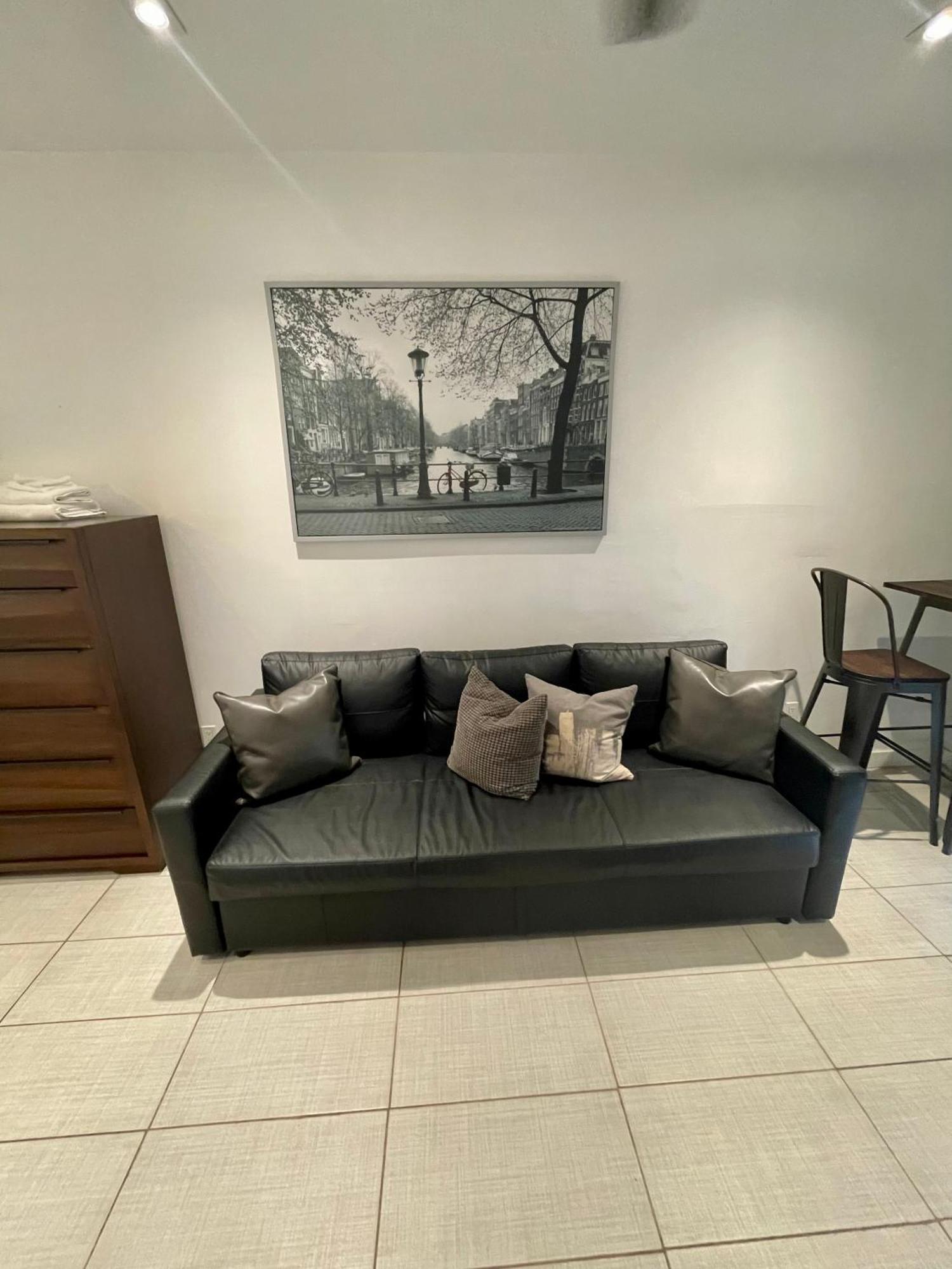 Modern Riverview *