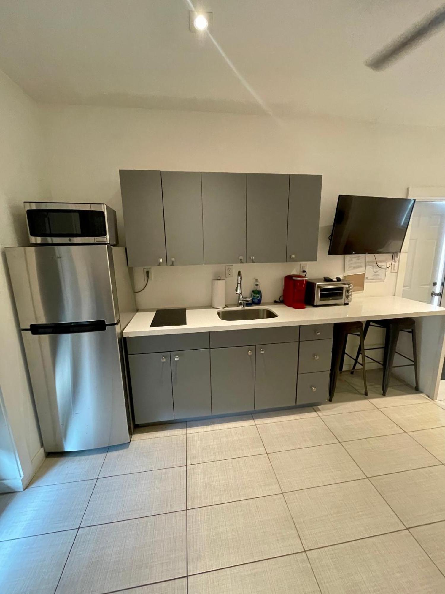 Modern Riverview Apartment