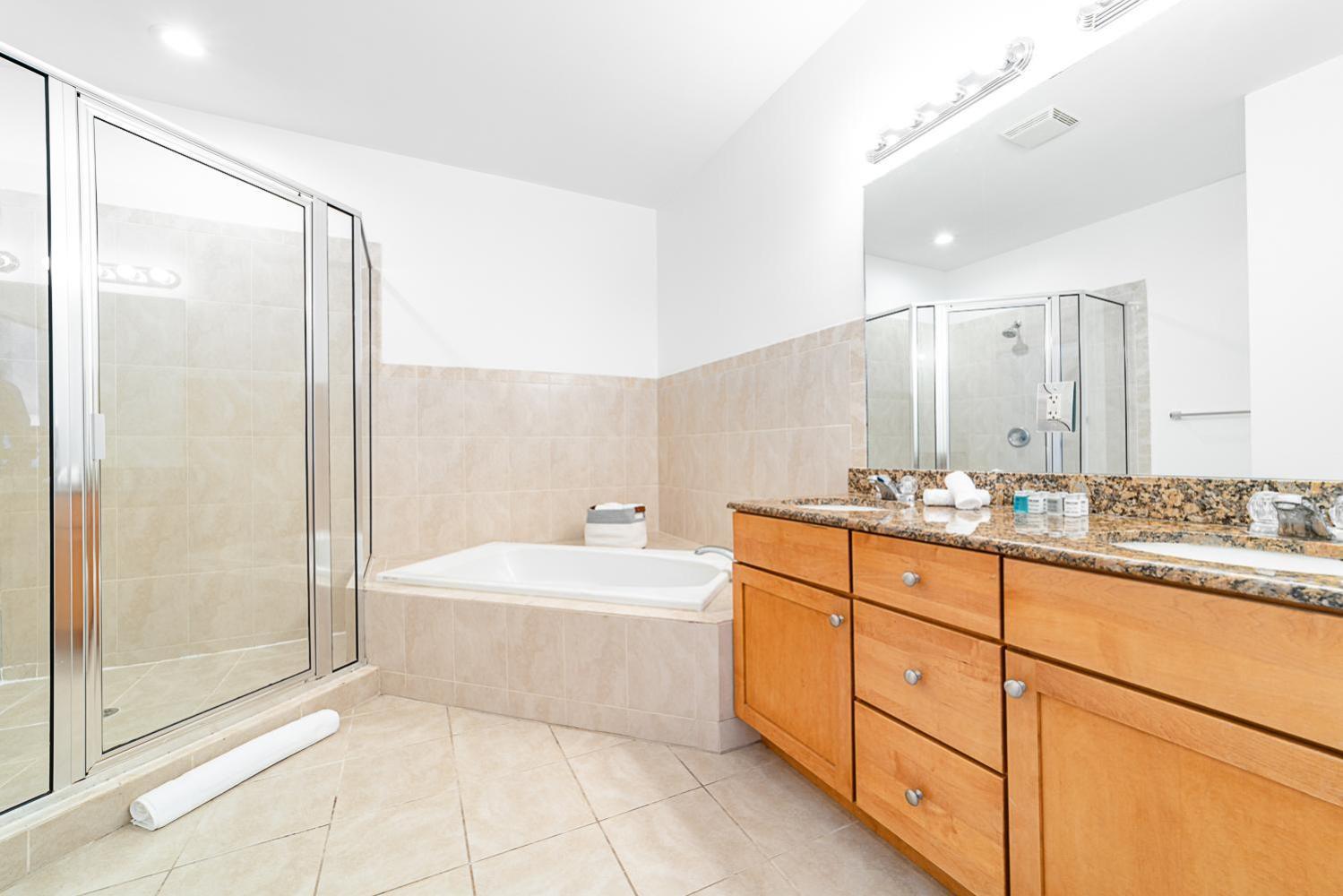 Lakeside 4br/2.5ba Oakland Oasis - 15 Mins To Dt! Villa Fort Lauderdale