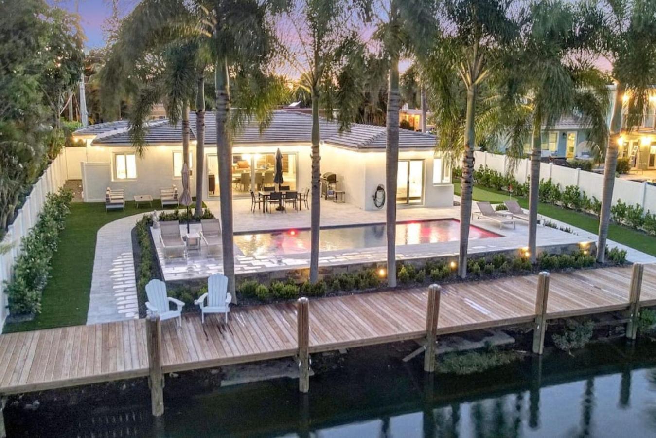 Holiday home Lakefront Family Fun With Private Dock 3br 2b Fort Lauderdale