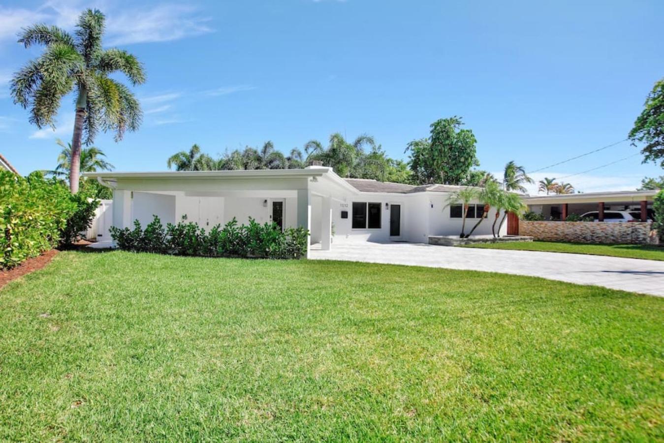 Lakefront Family Fun With Private Dock 3br 2b Holiday home *