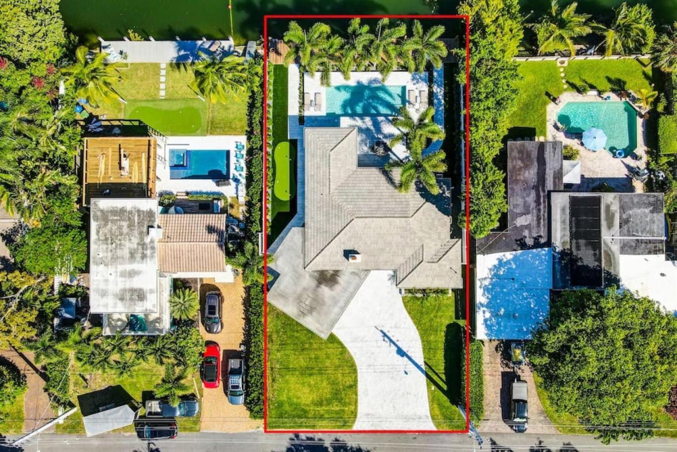 Lakefront Family Fun With Private Dock 3br 2b *