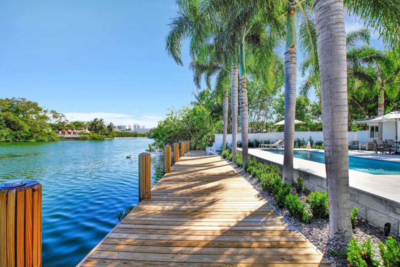 Holiday home Lakefront Family Fun With Private Dock 3br 2b Fort Lauderdale