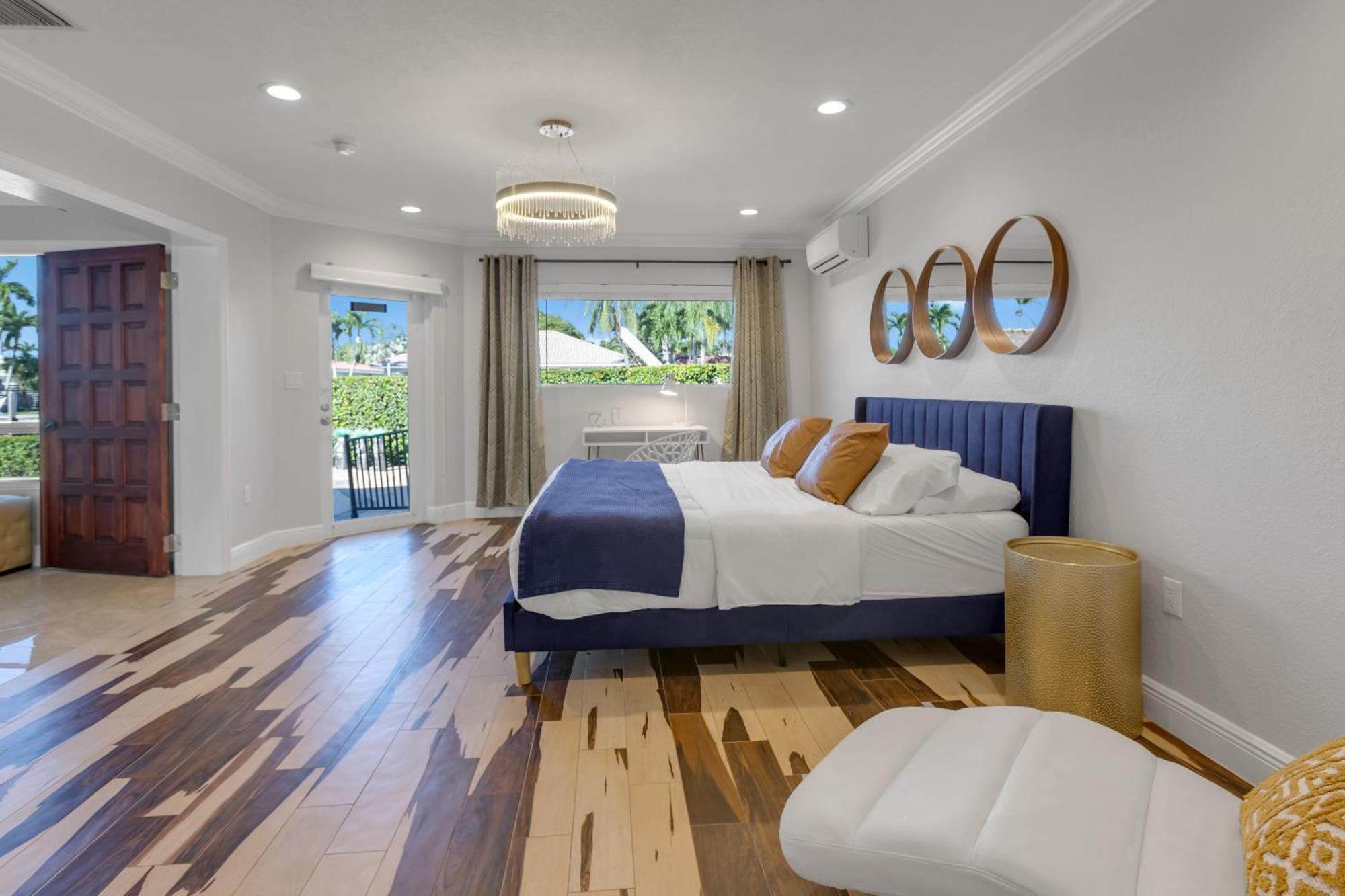 Villa Paradise Lux Waterfrnt Villa/ W Boat & Jet Rtl *