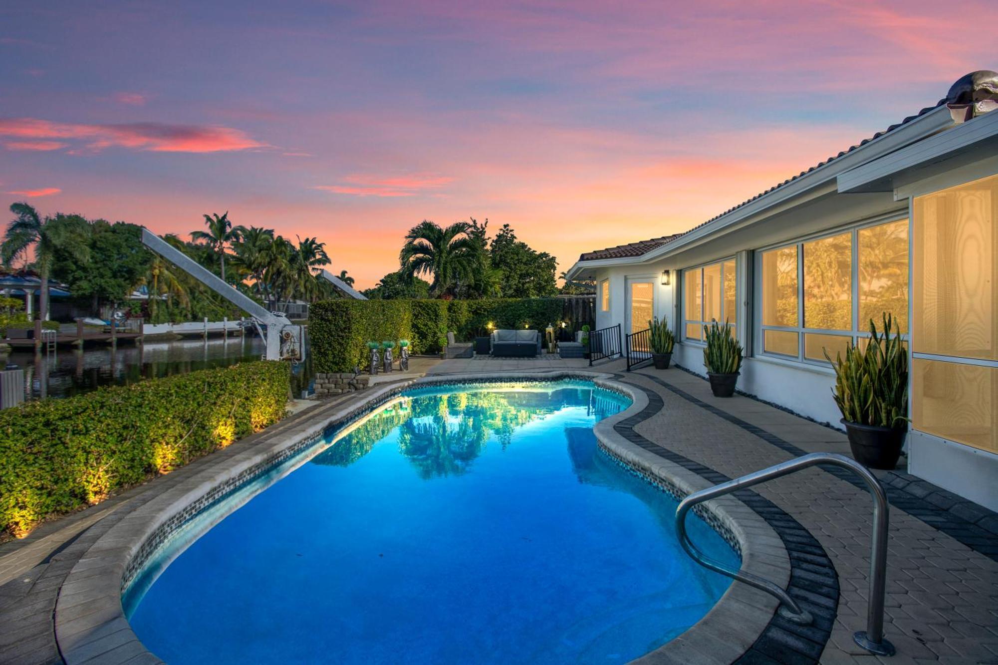 Villa Paradise Lux Waterfrnt Villa/ W Boat & Jet Rtl