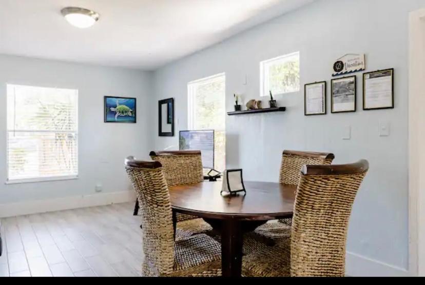 One Bedroom Apt With Private Patio Near Beach * Fort Lauderdale