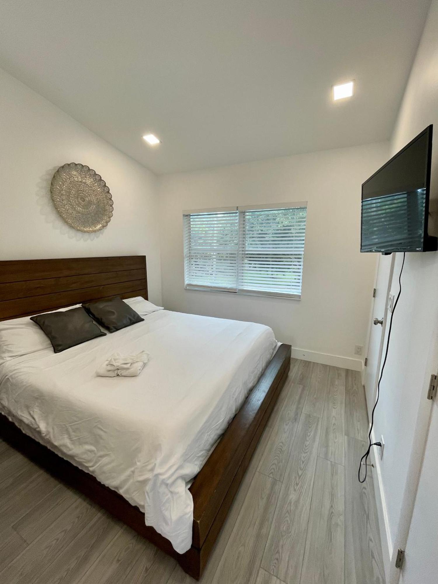Modern Riverview Apartment Fort Lauderdale