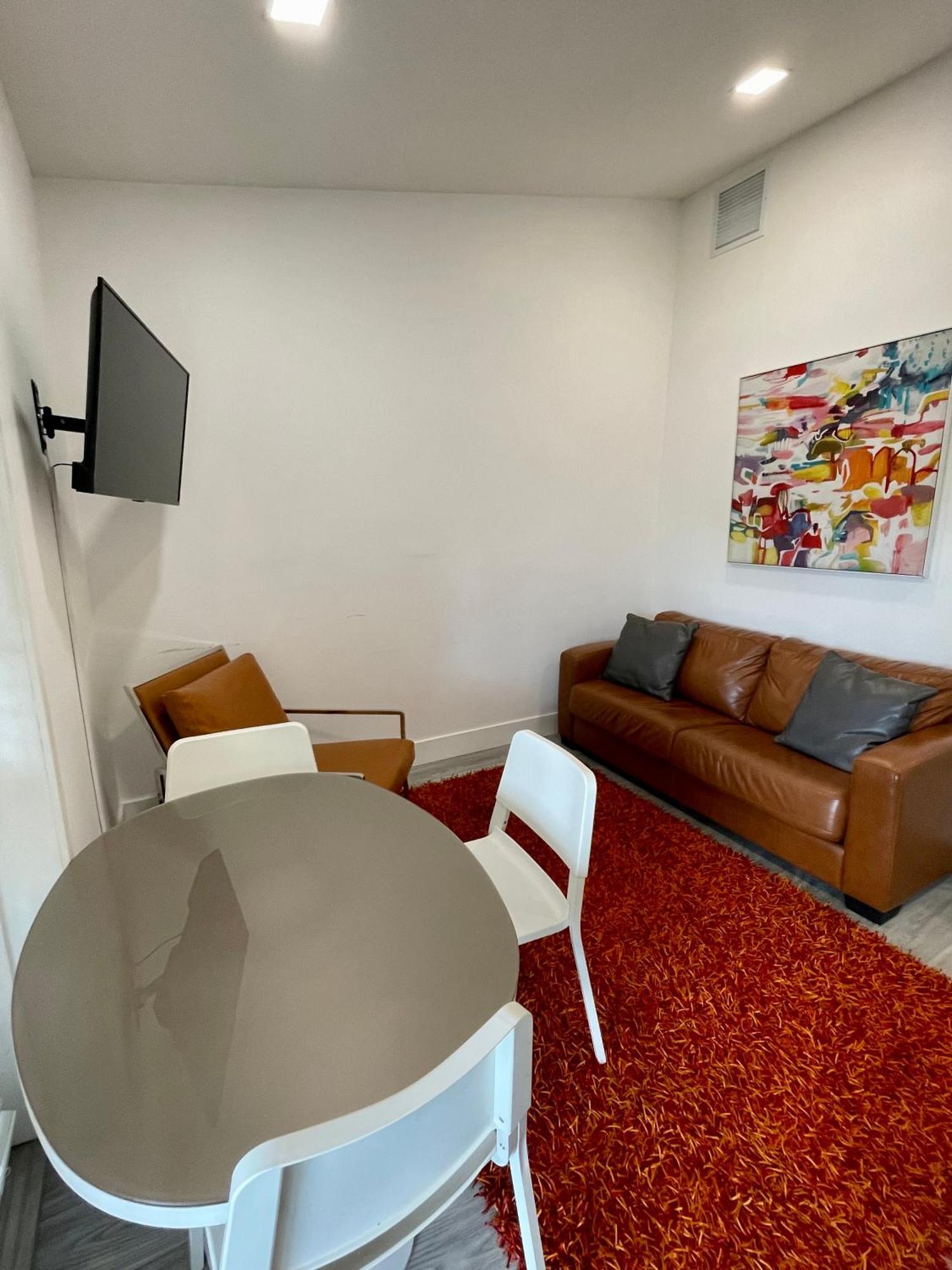 Apartment Modern Riverview