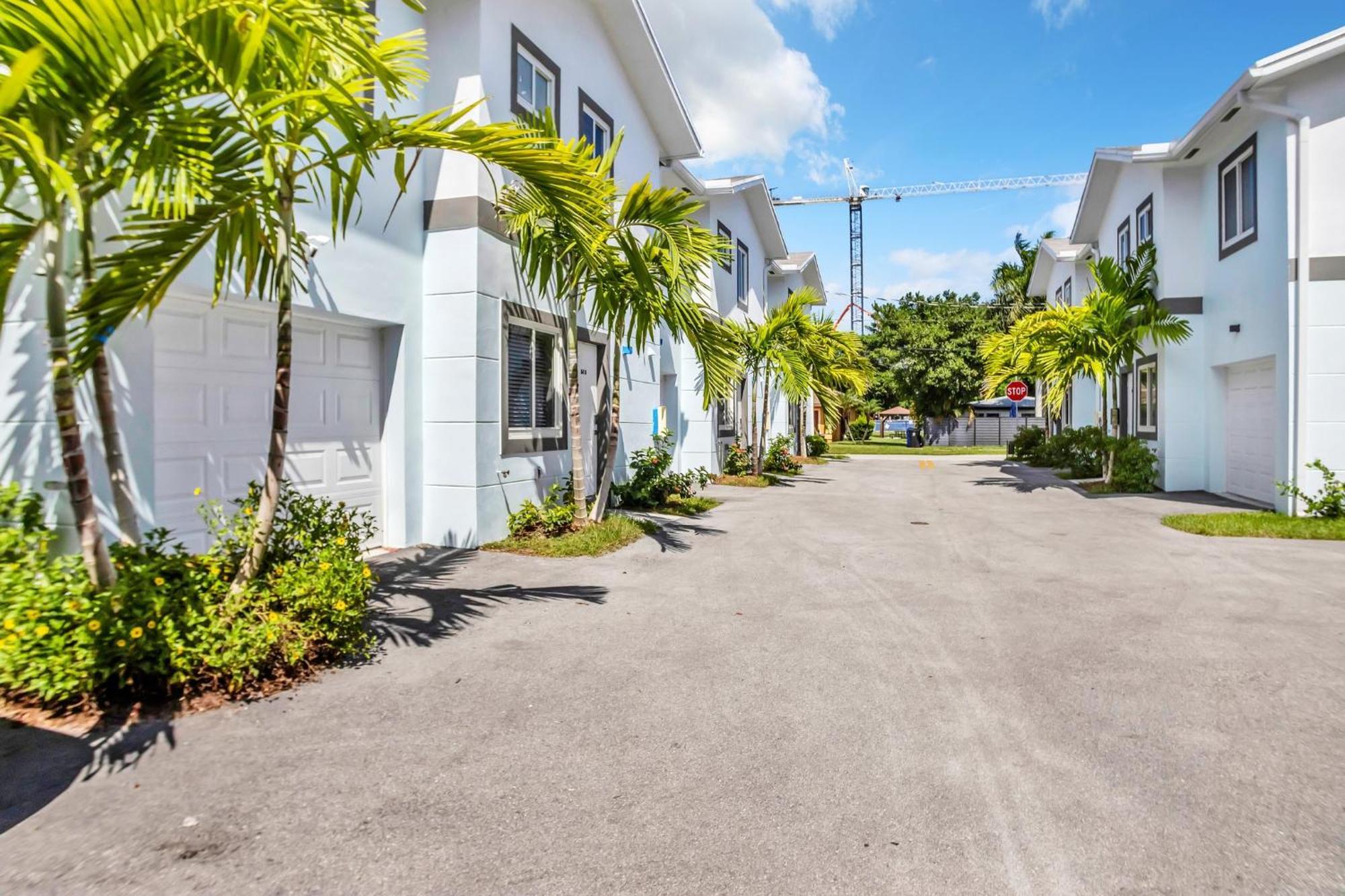 Sistrunk Shades #3 - Brand New Townhomes Downtown Lauderdale